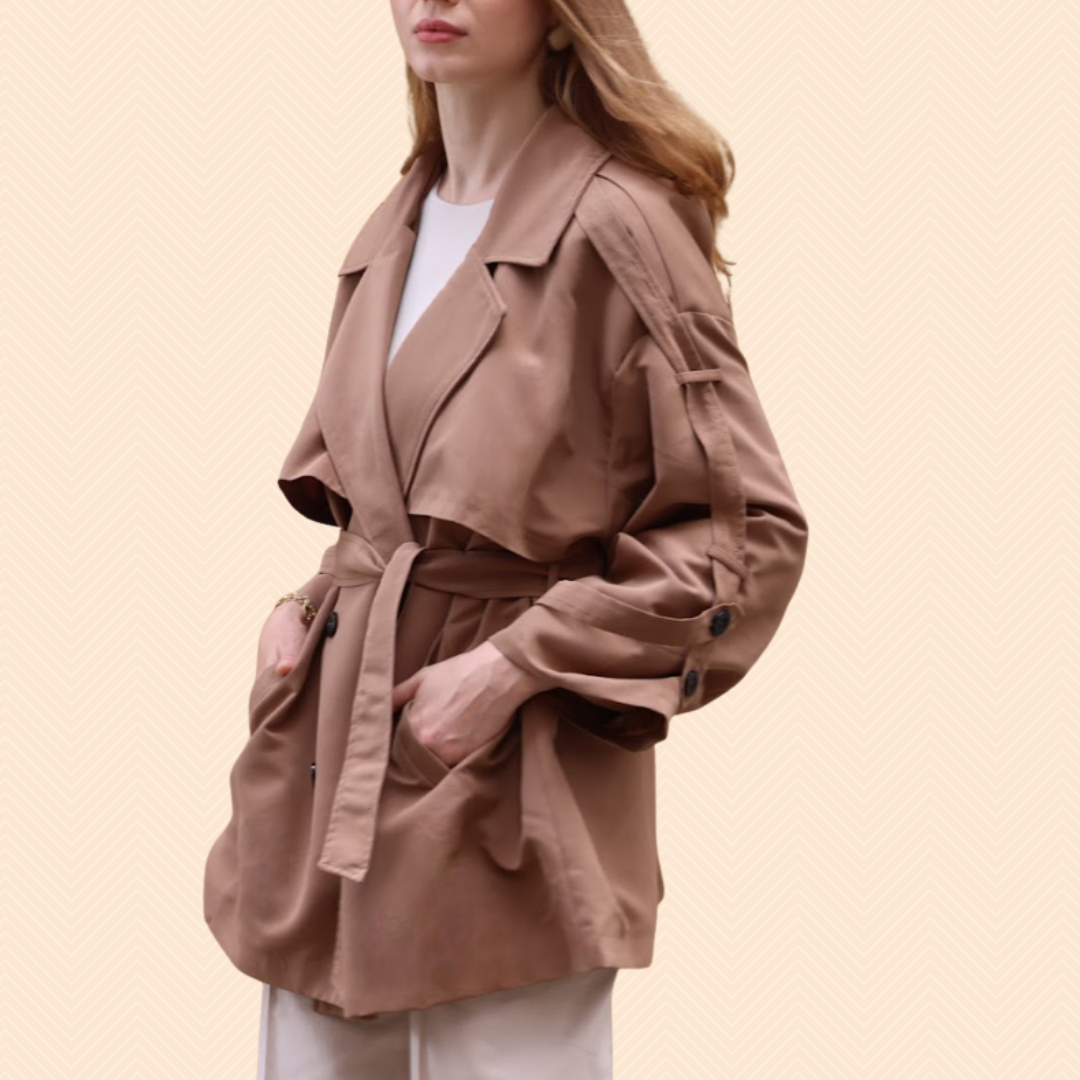 Short double breasted coat