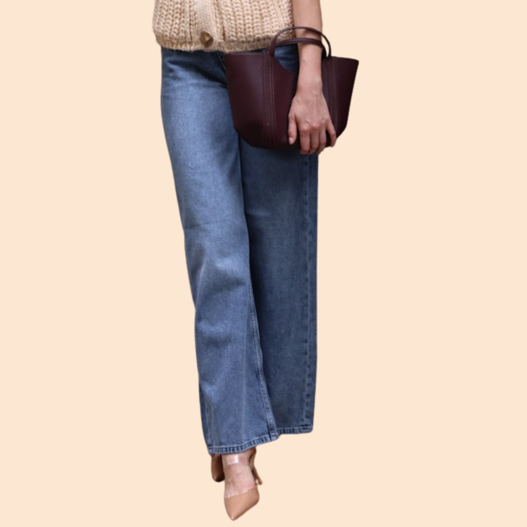 Asymmetric wide-leg jeans