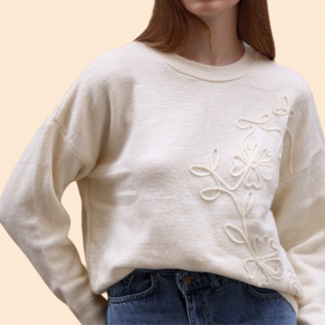 Round neck sweater w/flower design
